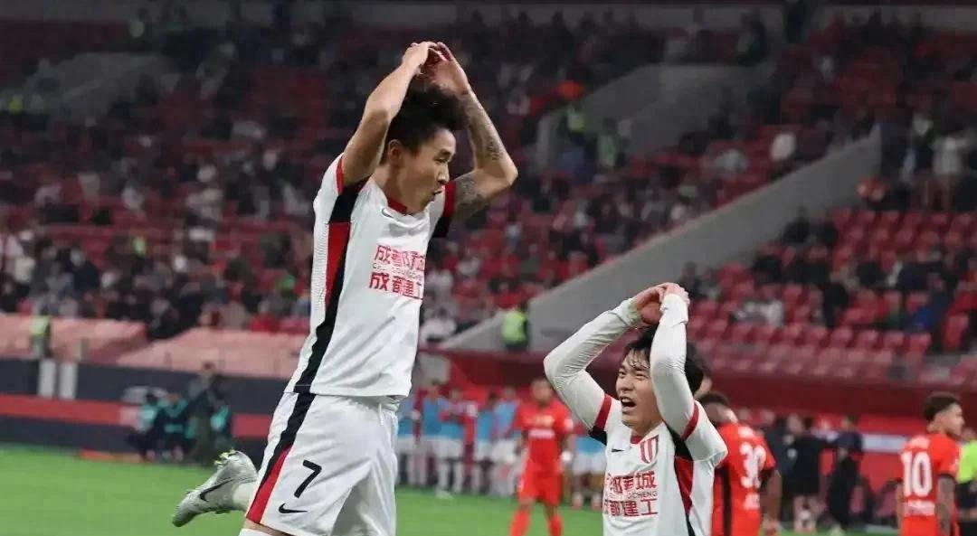 开云品牌冲刺阶段足总杯焦点战，广州队强势反弹，目标明确，资深球员宣示担当的简单介绍