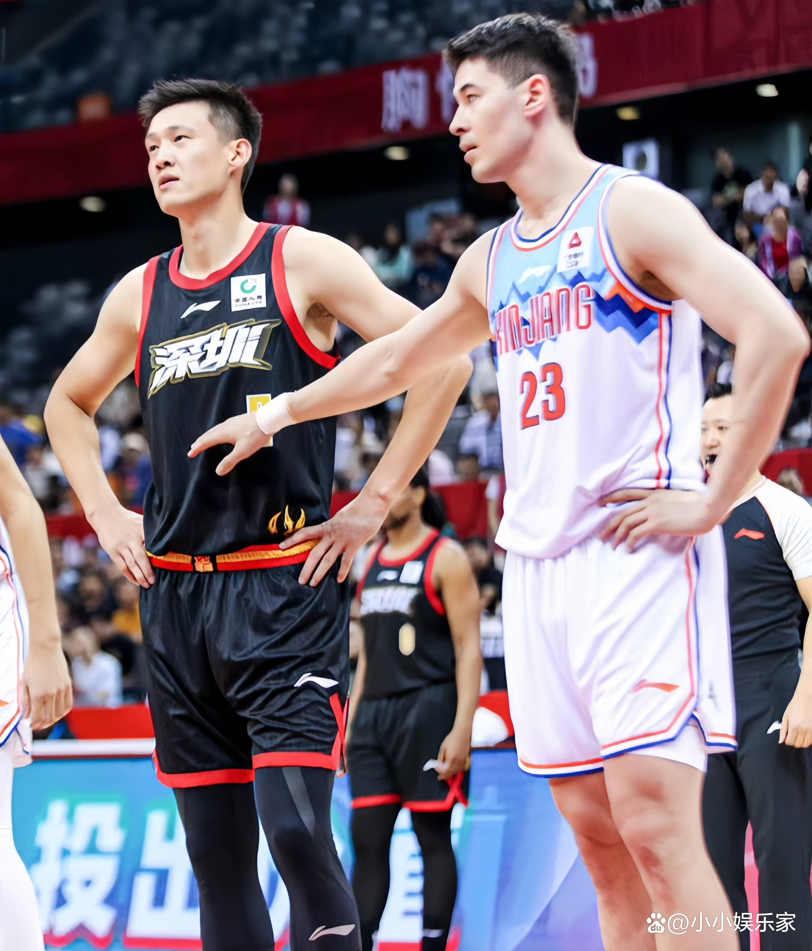 包含浙江队发布备战花絮，集结日手感冰凉，CBA季后赛任务艰巨，团队化学反应显著的词条