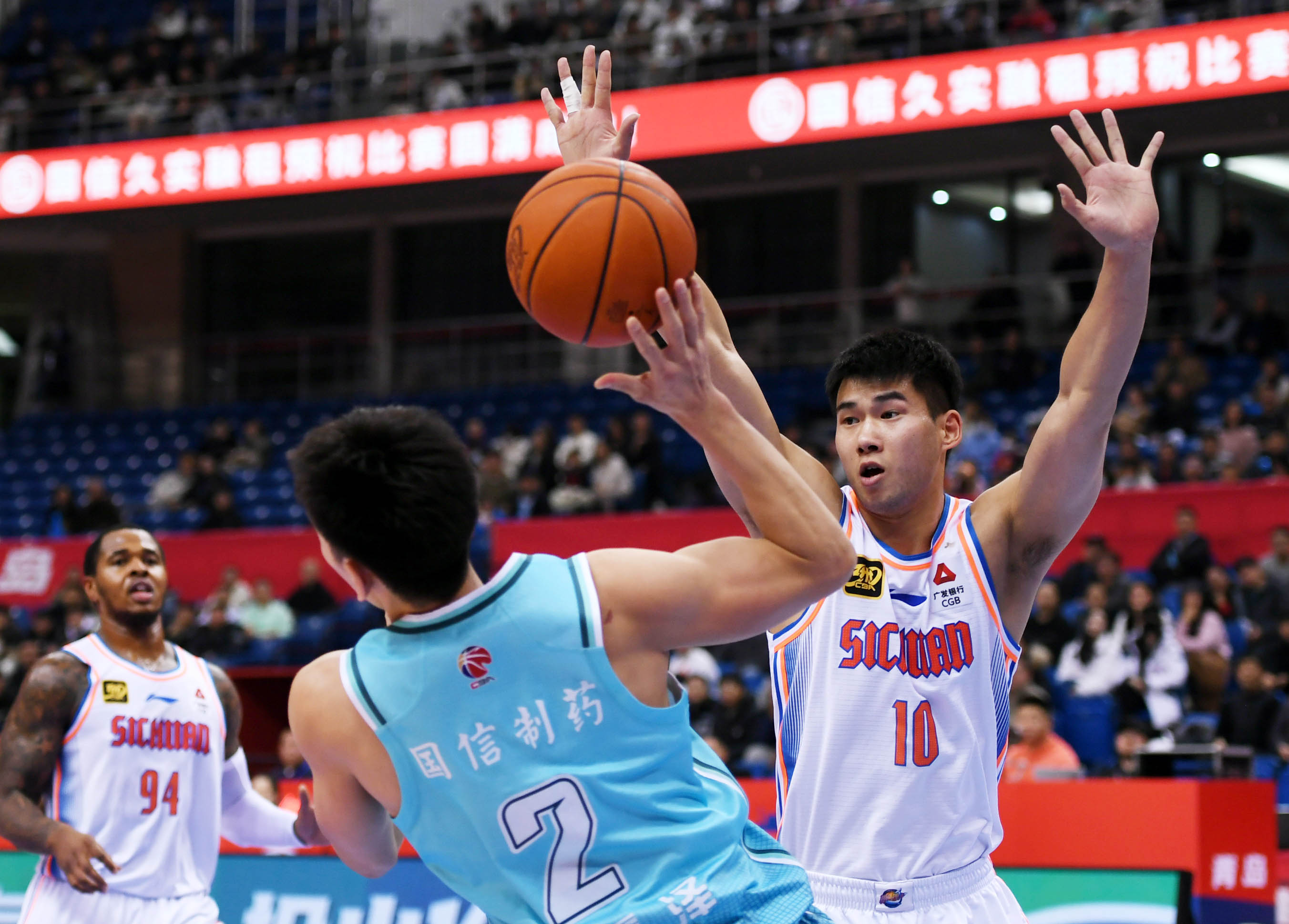 关于CBA常规赛赛前走向成谜;广州队官宣签约;目标明确;阵容厚度经受考验的信息 关于CBA常规赛赛前走向成谜;广州队官宣签约;目标明确;阵容厚度经受考验的信息