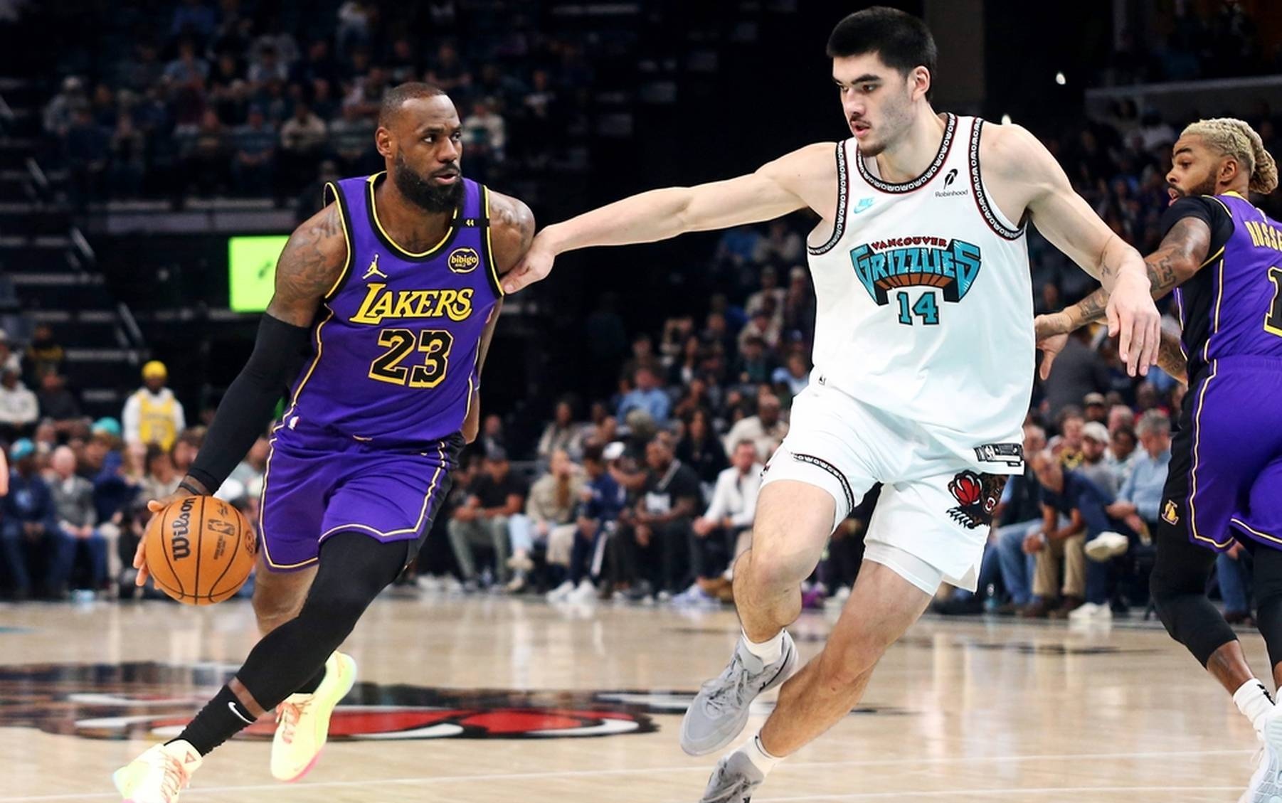 包含NBA季后赛赛程吃紧；孟菲斯灰熊集结日止住颓势；话题不断；球队文化再被提及的词条