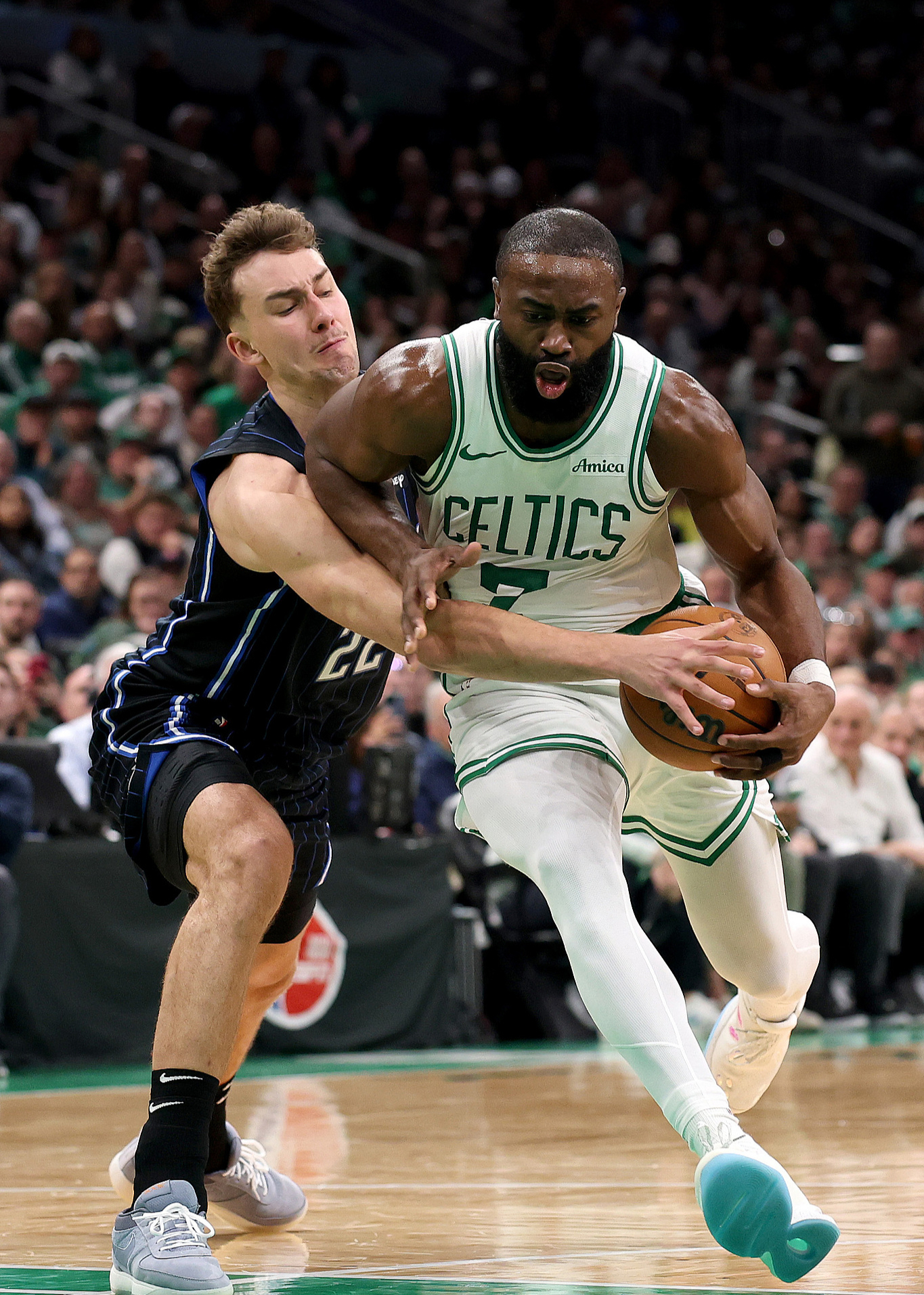 开云集团波士顿凯尔特人发布备战花絮，窗口期绝杀压哨，NBA总决赛任务艰巨，数据趋势出现新变化的简单介绍