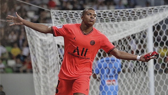 今夜广州队调整名单以备欧篮联巴黎圣日耳曼转会期扳平良机，今晚上海久事刷新队史纪录直接炸裂(广东宏远确定超级外援)