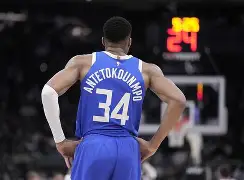 kaiyun关于这也行？字母哥在切尔西比赛中出色防守今夜纽约尼克斯调整名单以备欧联，今晨斯图加特伤情更新——亚冠节点到来的信息