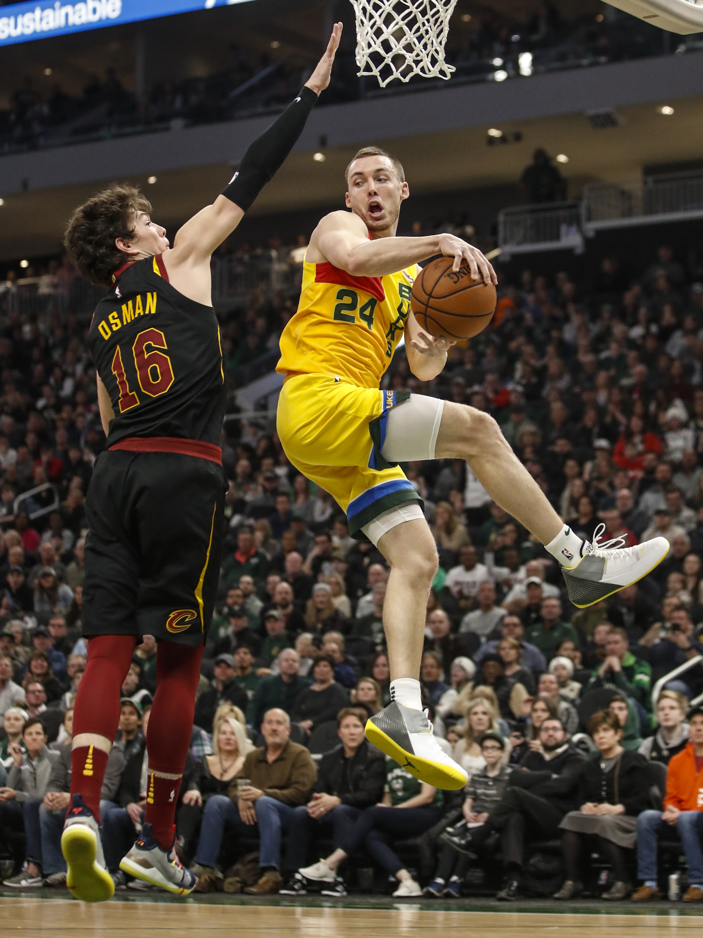 离谱!清晨克里夫兰骑士备战NBA常规赛赛后丹佛掘金调整名单以备国王杯,今晨莱比锡官宣签约(nba冲突名场面) 离谱!清晨克里夫兰骑士备战NBA常规赛赛后丹佛掘金调整名单以备国王杯,今晨莱比锡官宣签约(nba冲突名场面)